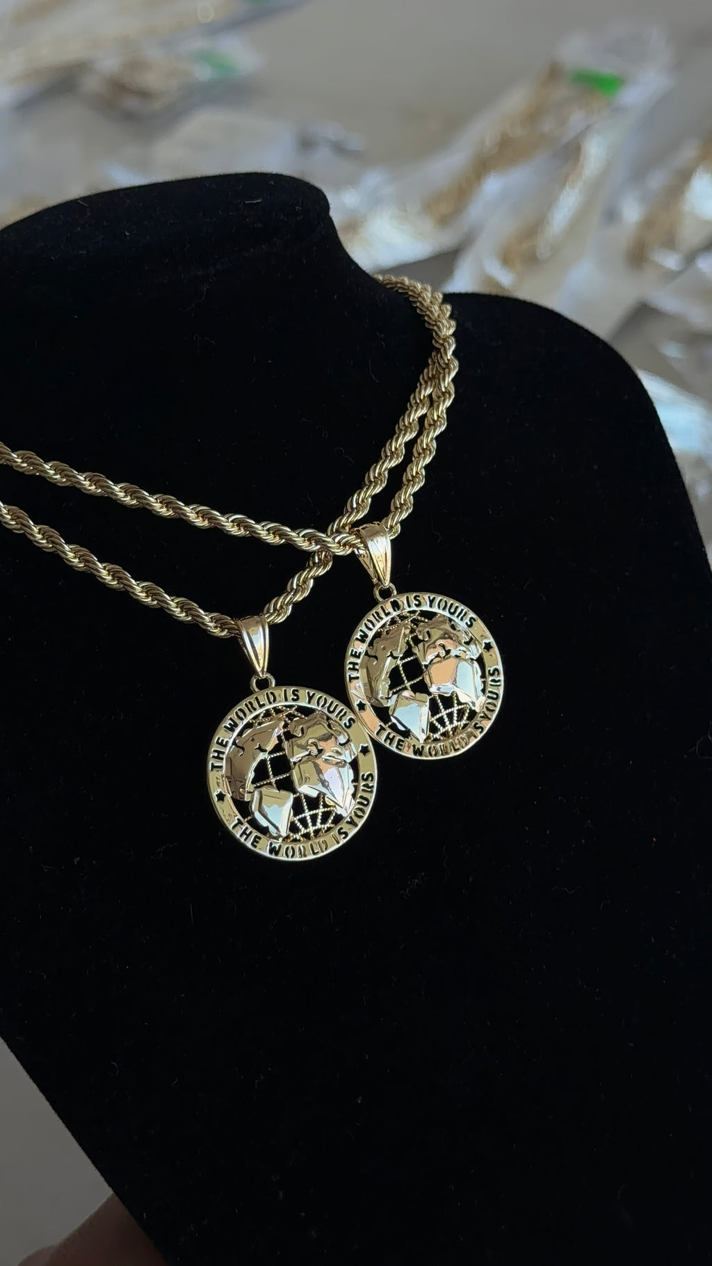 World Is Yours Chain