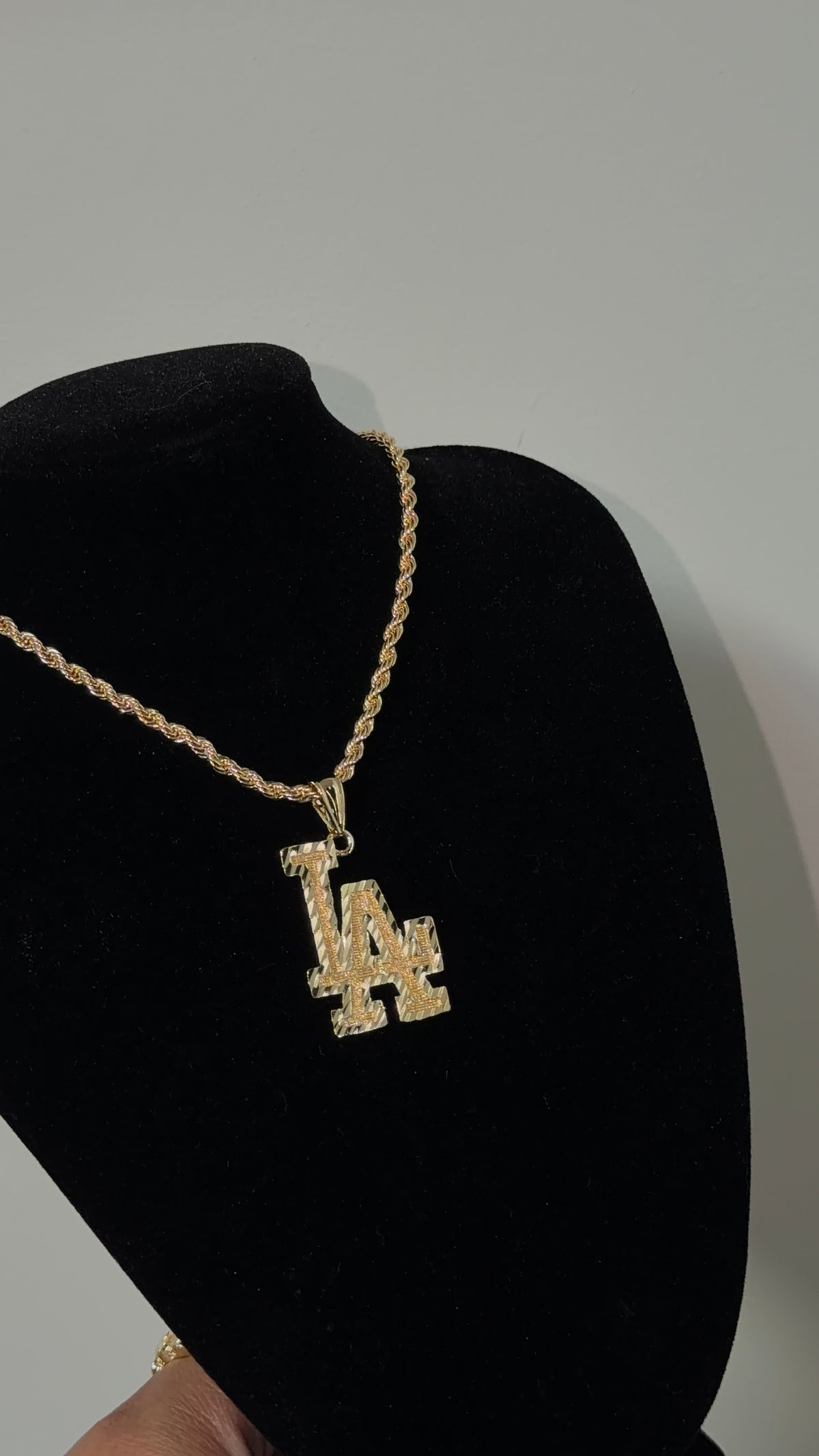 LA Chain