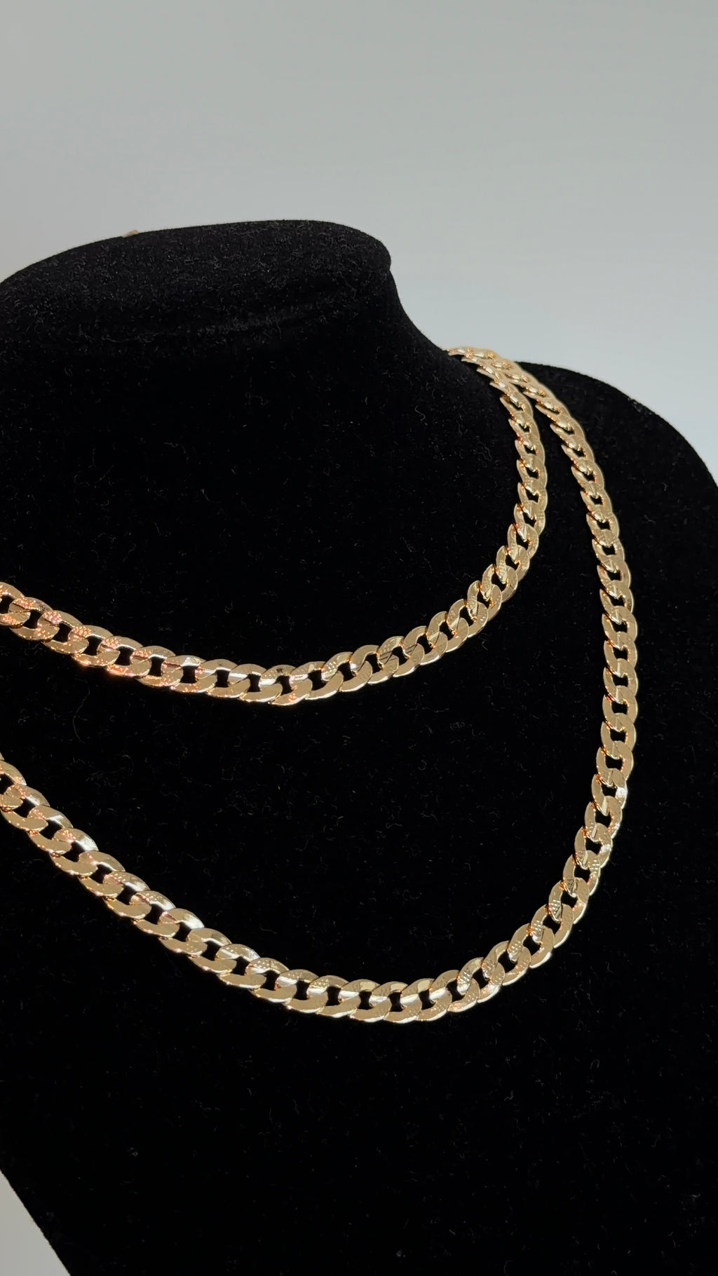 Different Cut Cuban Link Chain
