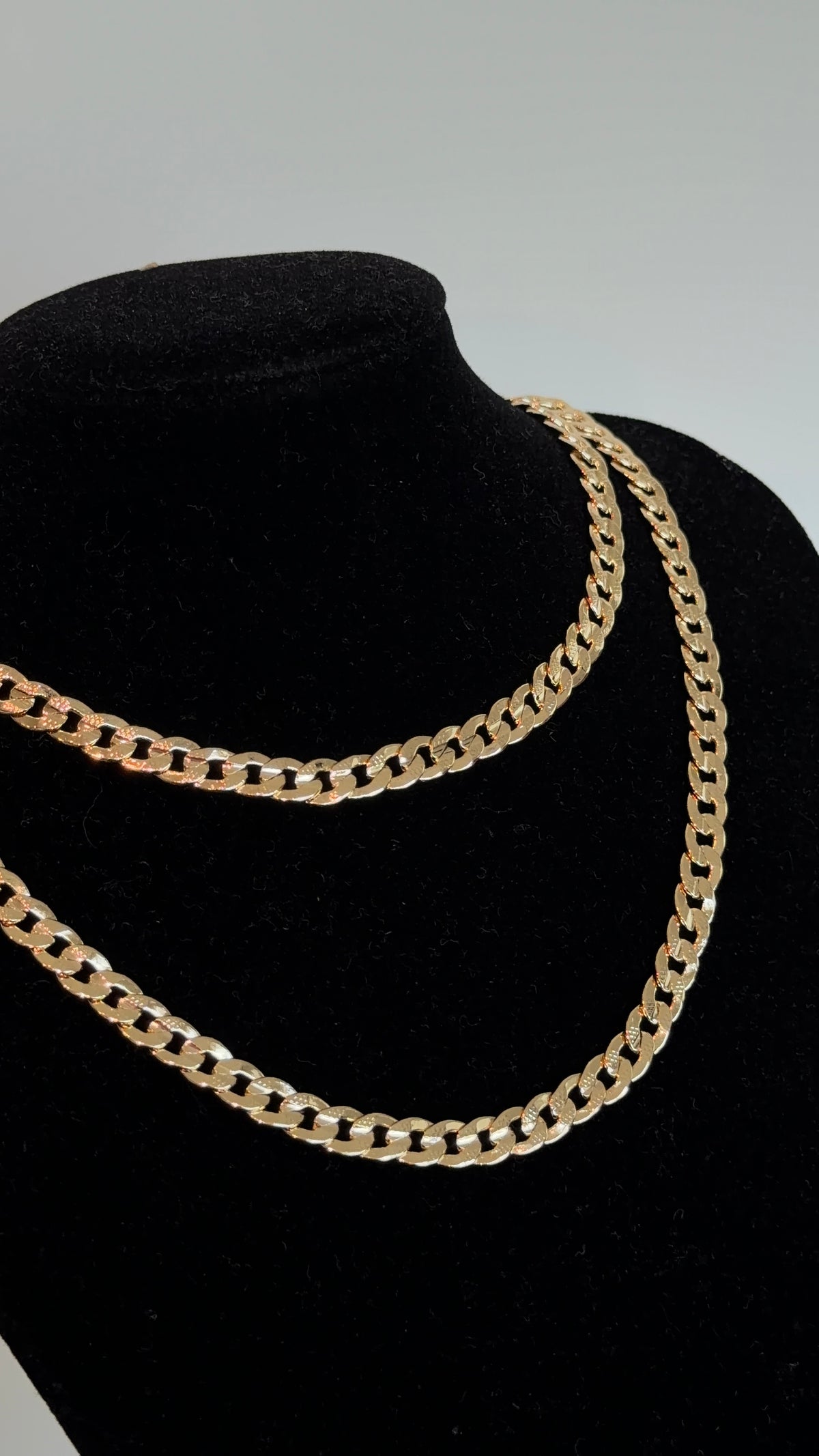 Different Cut Cuban Link Chain