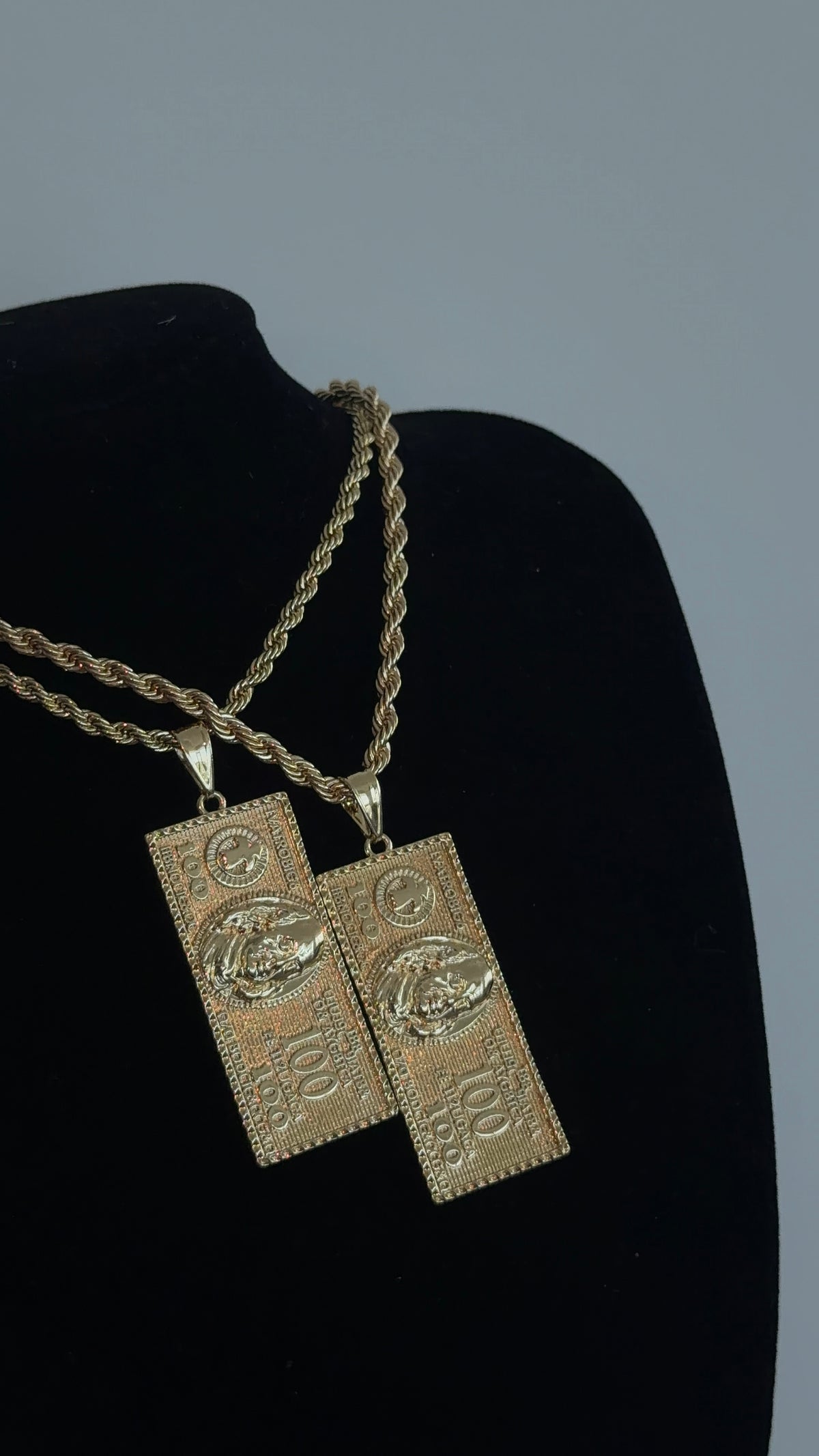 Hunnid Bill Chain
