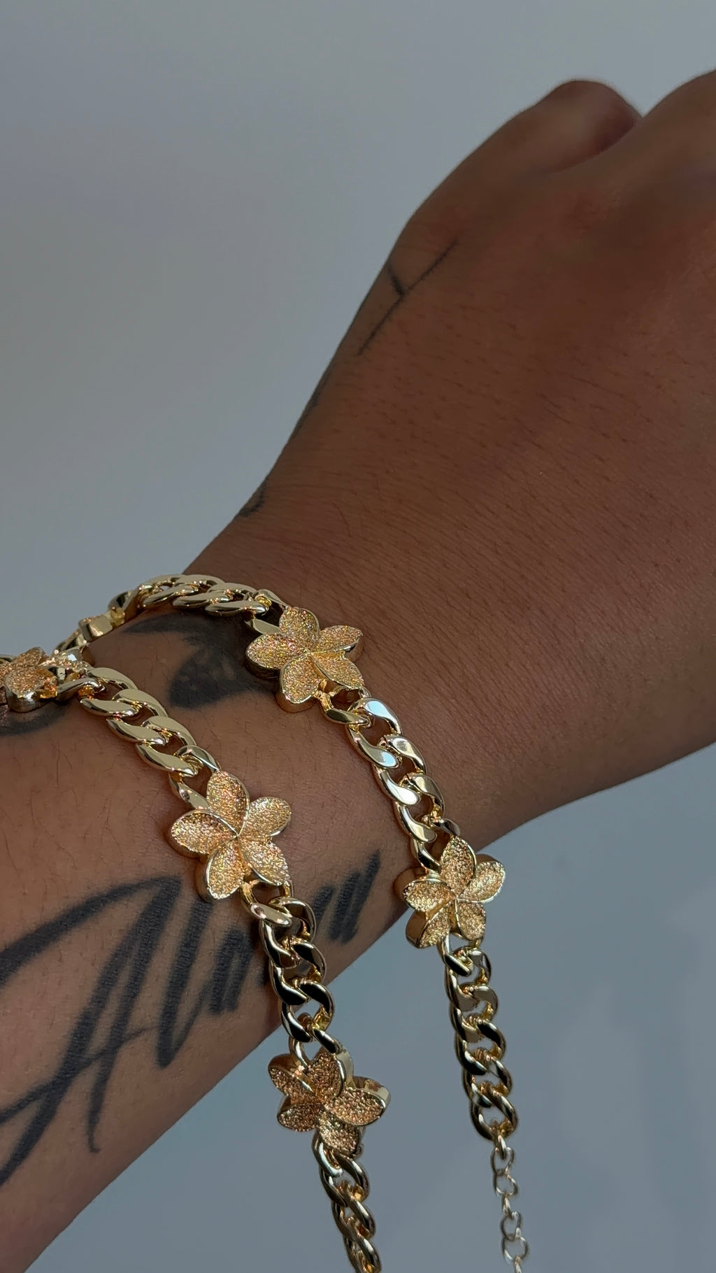 Flower Cuban Link Bracelet