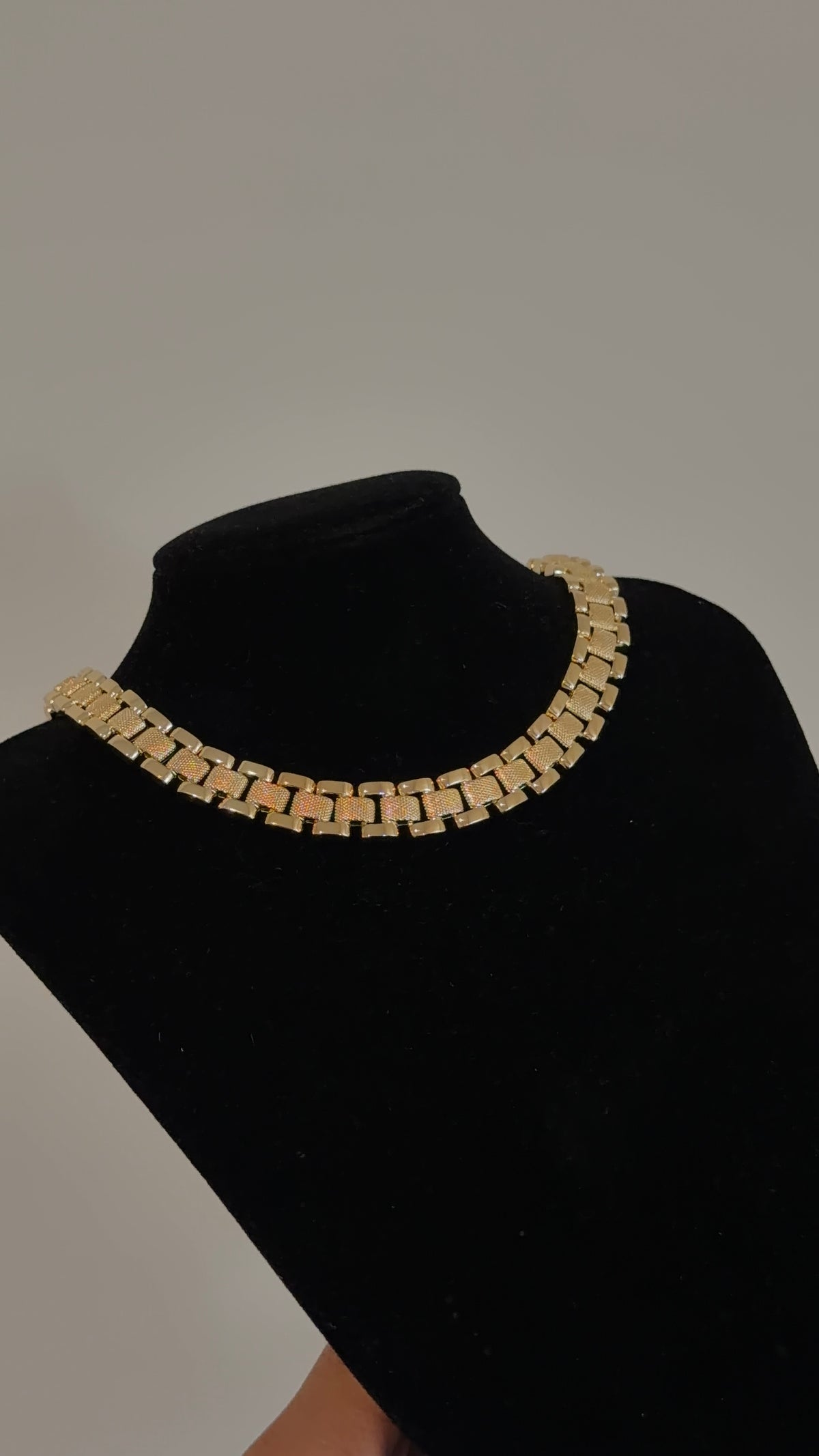 Thic Prezy Rollie Chain