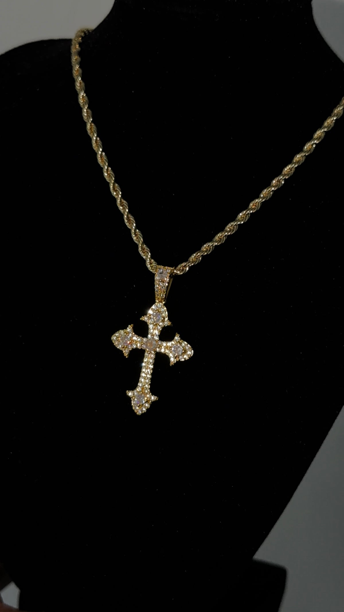 Icy Cross Diamond Chain