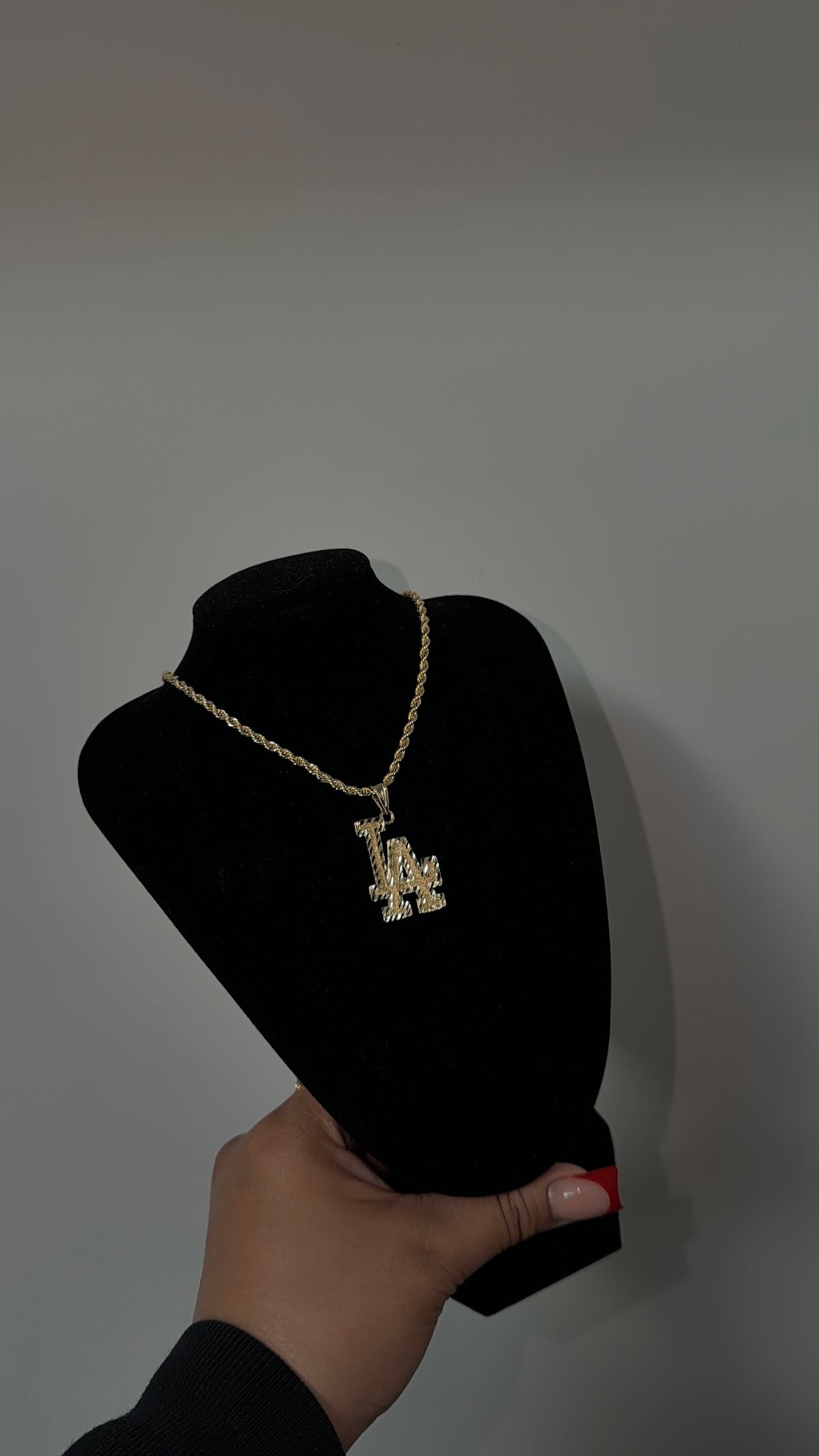 LA Chain