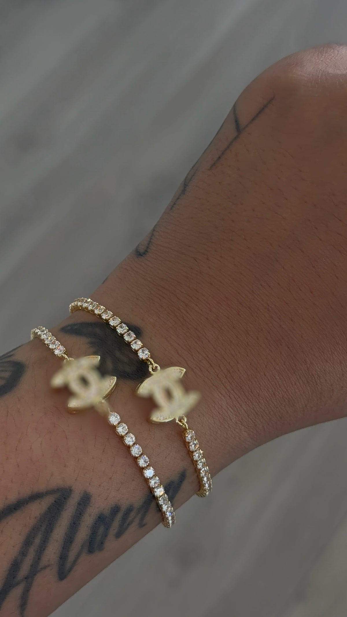 Luxxy Dainty Bling C Bracelet