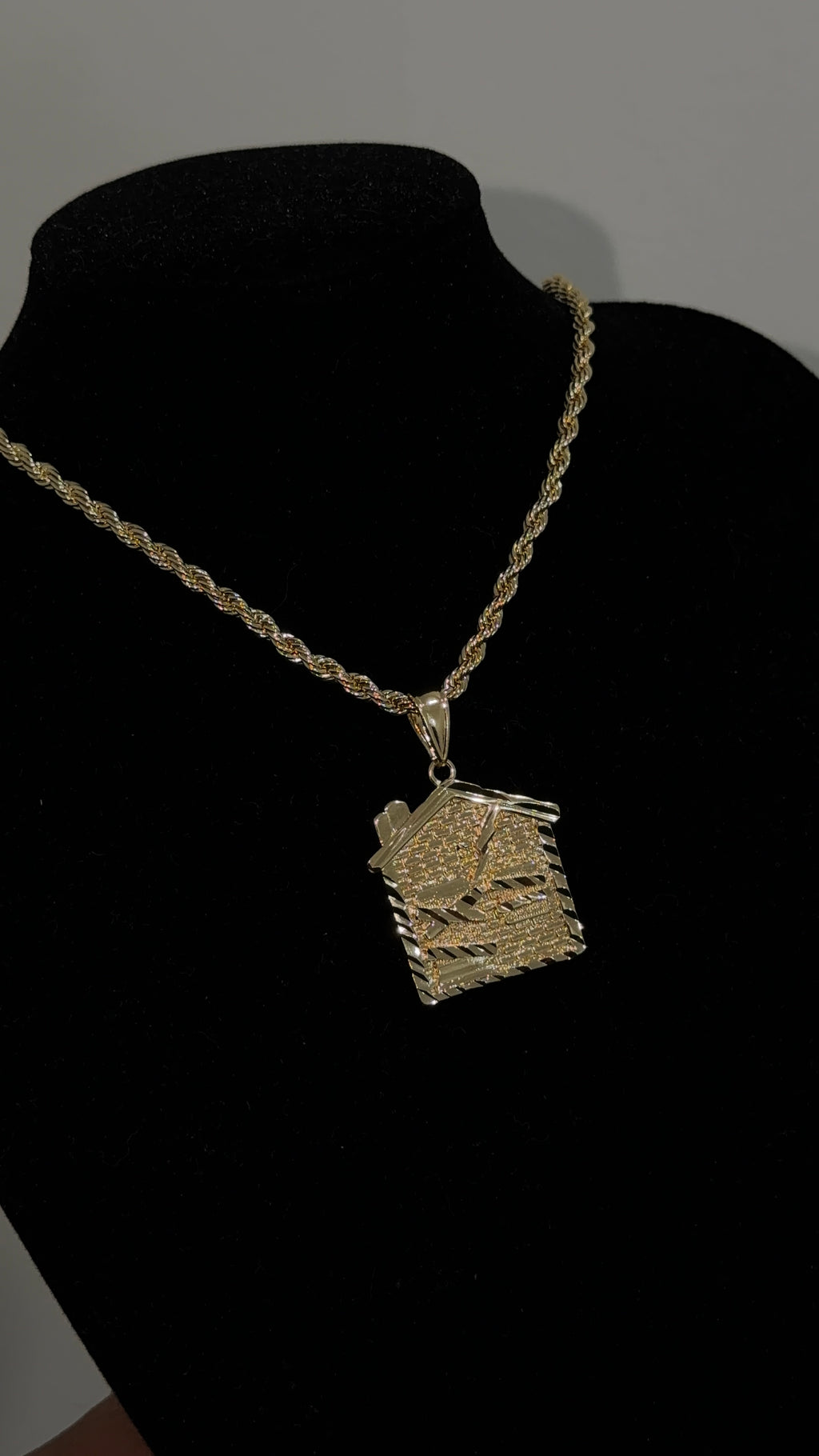 At The Trap Chain