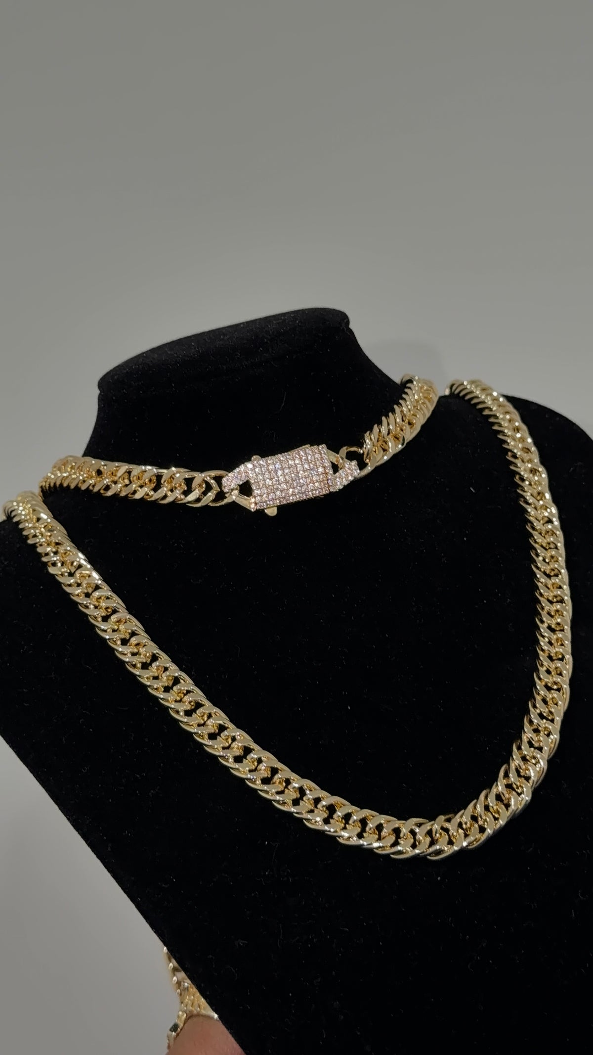 Thic Cuban Link Bling Lock