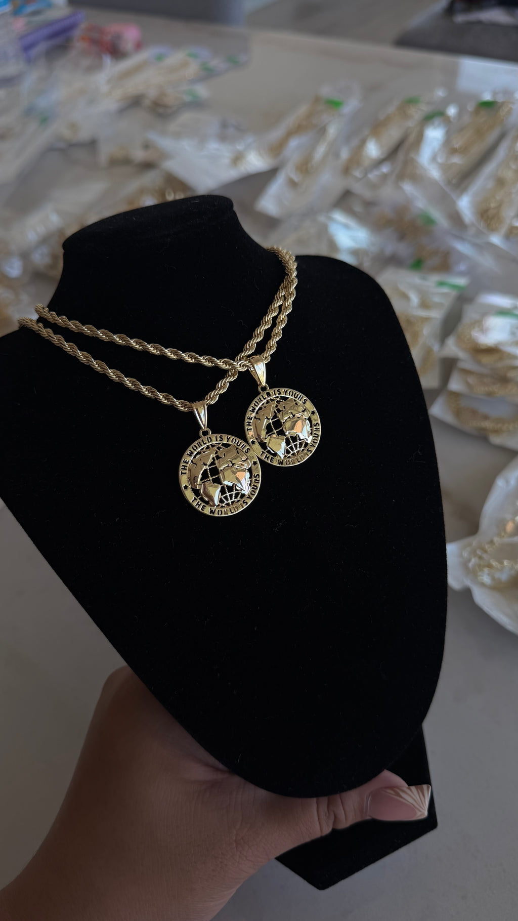 World Is Yours Chain