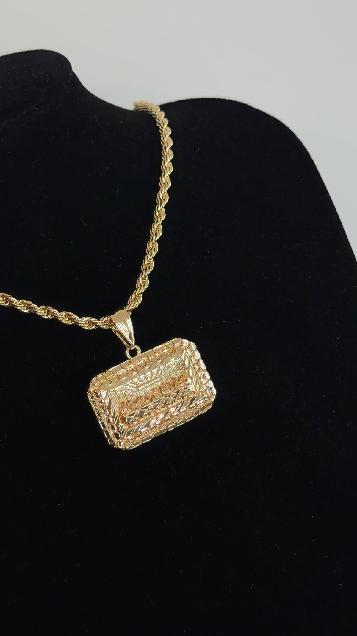 Nugget Last Supper Chain